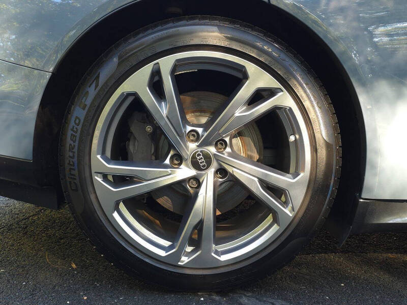 2023 Audi e-tron GT quattro Premium Plus