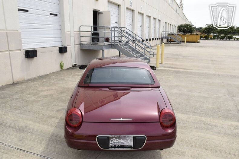 2004 Ford Thunderbird Deluxe