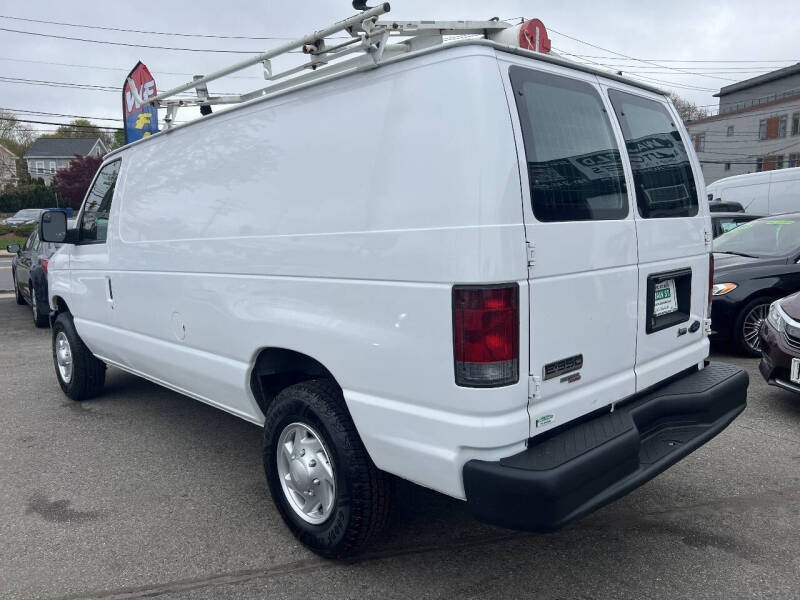 2011 Ford E-Series