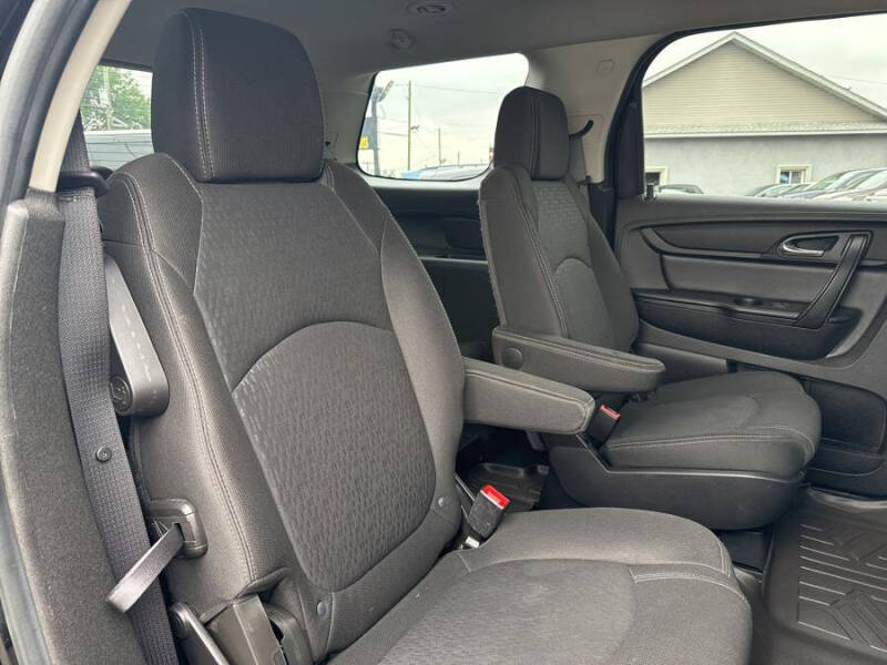 2016 GMC Acadia SLE-2