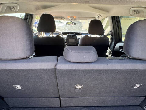 2016 Toyota Prius Two