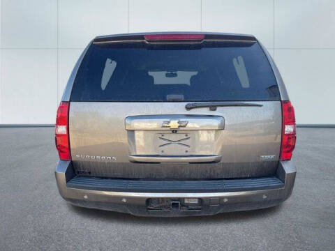 2011 Chevrolet Suburban LS
