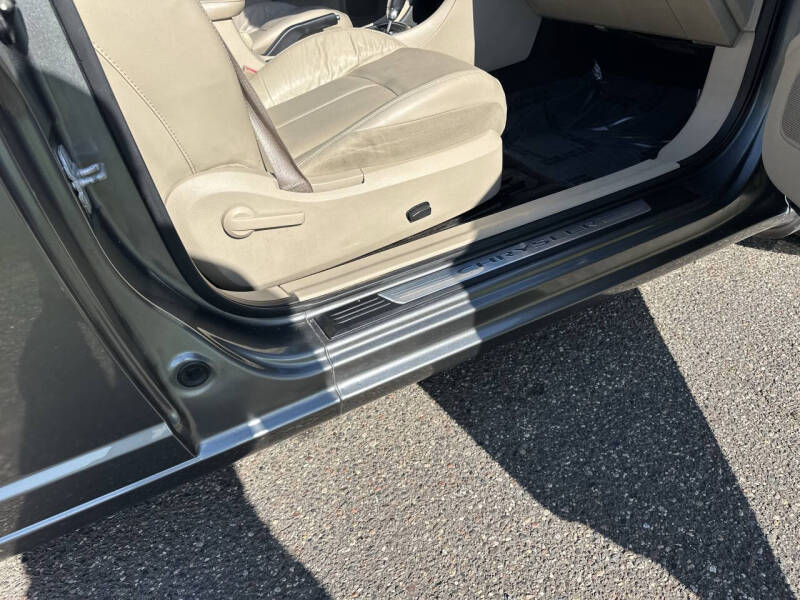 2011 Chrysler 200 Limited