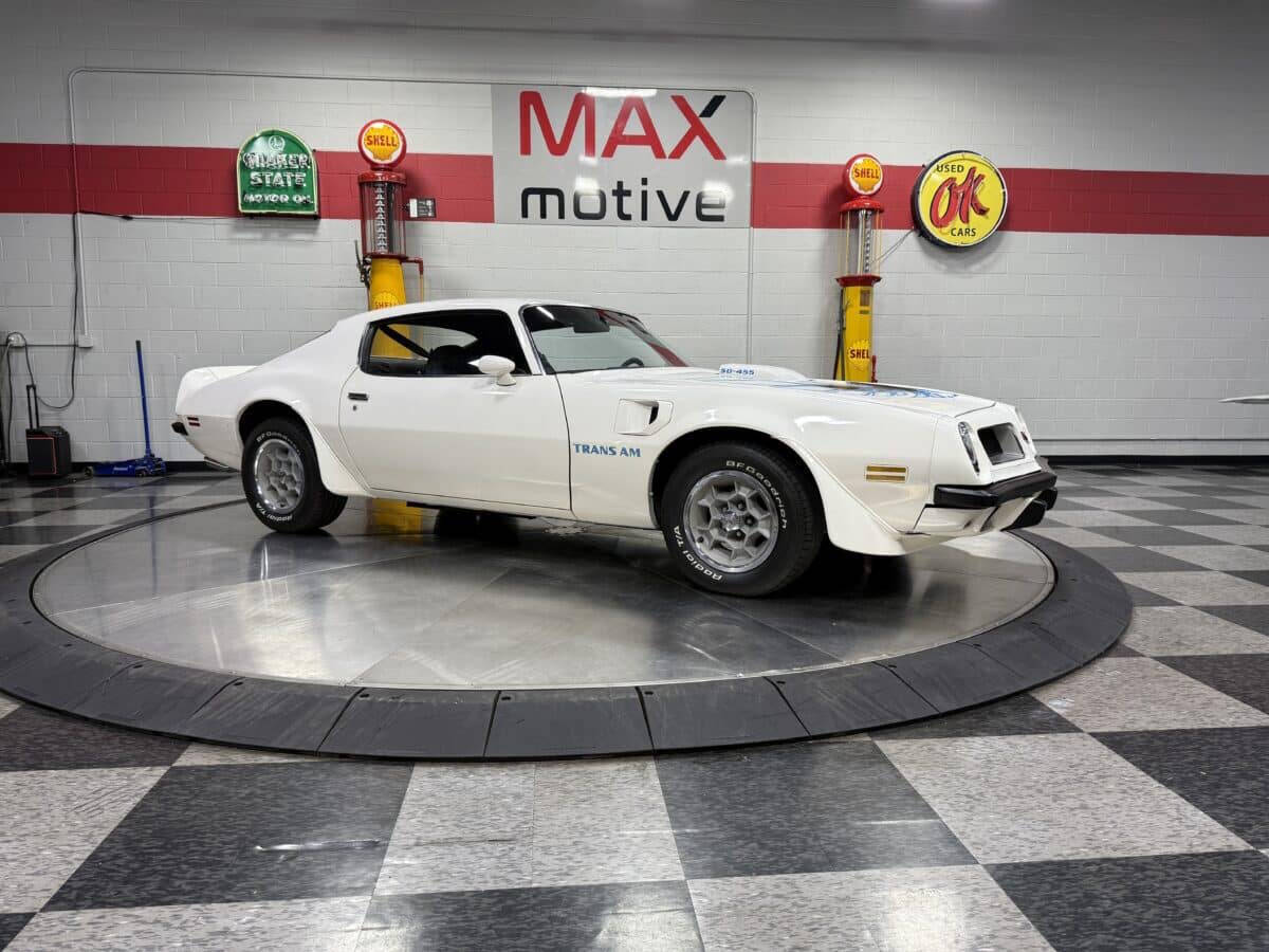 1974 Pontiac Trans Am 16