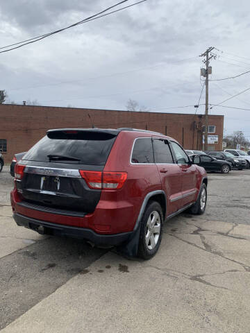 2011 Jeep Grand Cherokee Laredo X