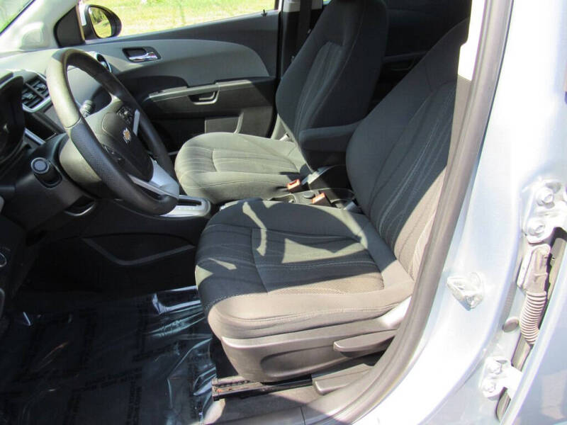 2017 Chevrolet Sonic LT Auto