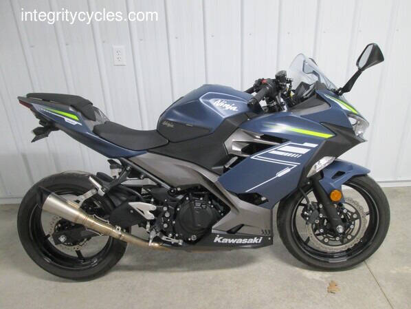 2022 Kawasaki Ninja 400