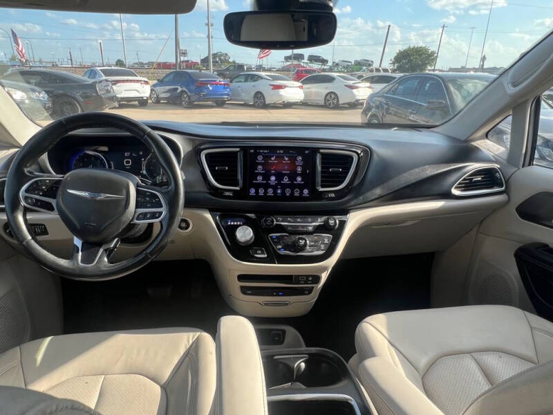 2020 Chrysler Pacifica Touring L Plus