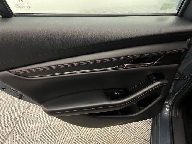 2024 Mazda Mazda3 Sedan 2.5 S Carbon Edition