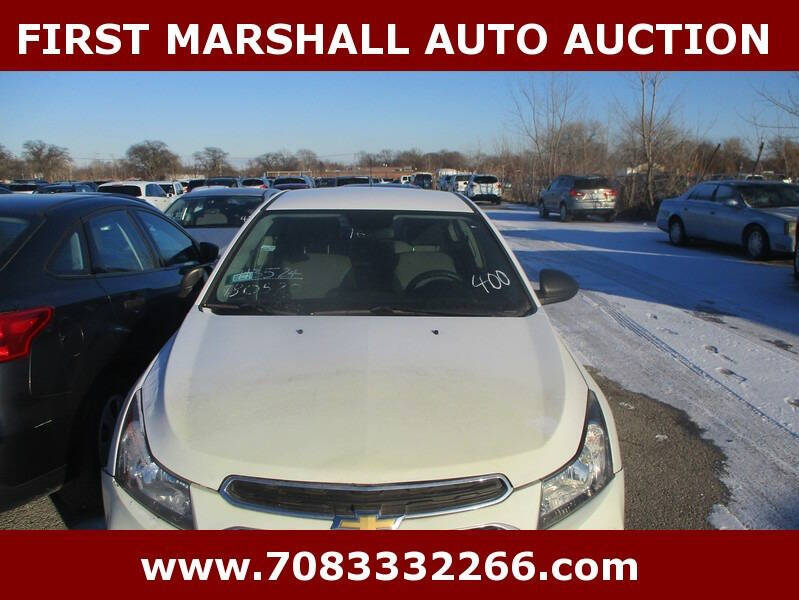 2016 Chevrolet Cruze Limited for sale at First Marshall Auto Auction in Harvey IL