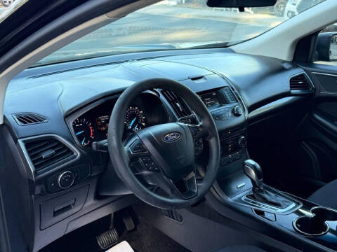 2017 Ford Edge SE