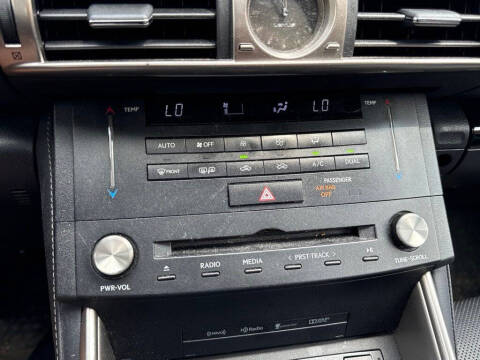 2015 Lexus IS 250