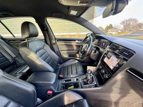 2019 Volkswagen Golf R 4Motion