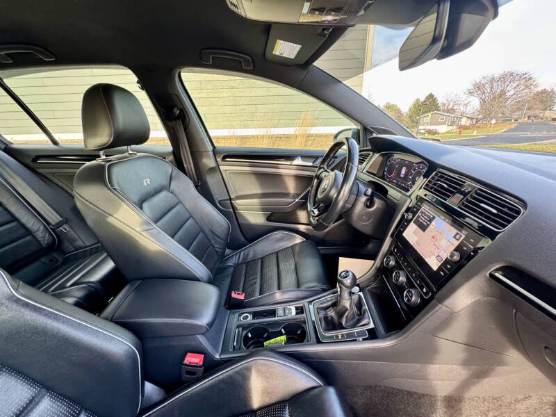 2019 Volkswagen Golf R 4Motion