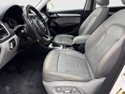 2017 Audi Q3 2.0T Premium