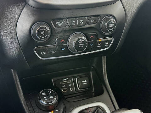 2017 Jeep Cherokee Trailhawk