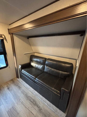 2021 Prime Time RV Lacrosse