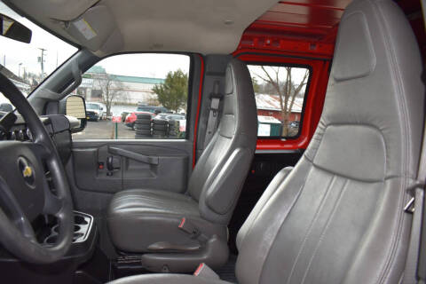 2017 Chevrolet Express 2500
