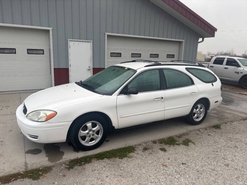 2004 Ford Taurus SE