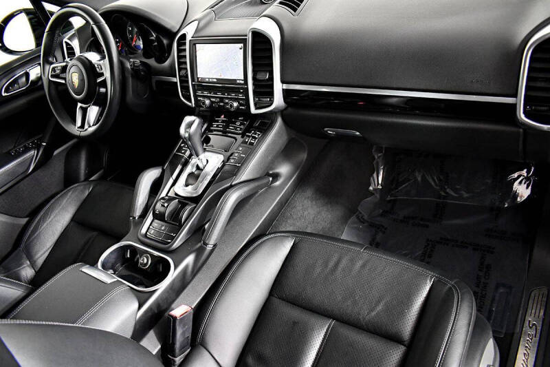 2015 Porsche Cayenne S