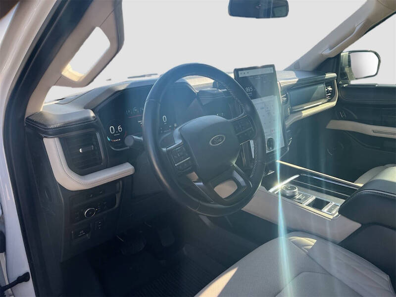 2023 Ford Expedition Platinum