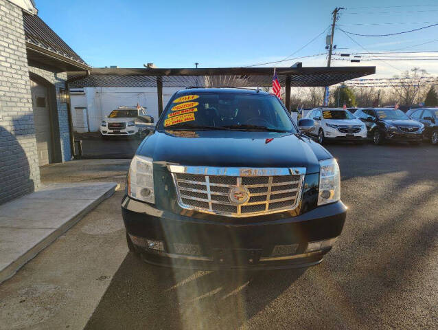 2014 Cadillac Escalade for sale at Michael Johnson @ Allens Auto Sales Hopkinsville in Hopkinsville, KY