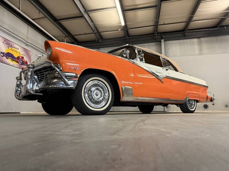 1956 Ford Sunliner