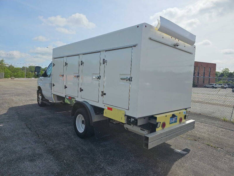 2019 Ford E-Series E-450 SD