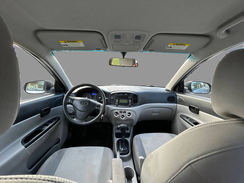 2011 Hyundai Accent GLS