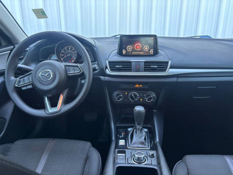 2018 Mazda MAZDA3 Sport