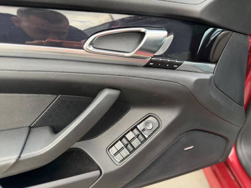 2011 Porsche Panamera