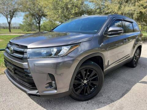 2019 Toyota Highlander for sale at Prestige Motor Cars in Houston TX