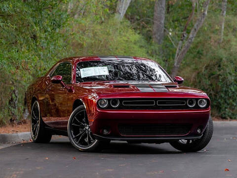 2018 Dodge Challenger SXT Plus