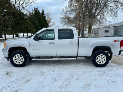 2011 GMC Sierra 2500HD for sale at Iowa Auto Sales, Inc in Sioux City IA