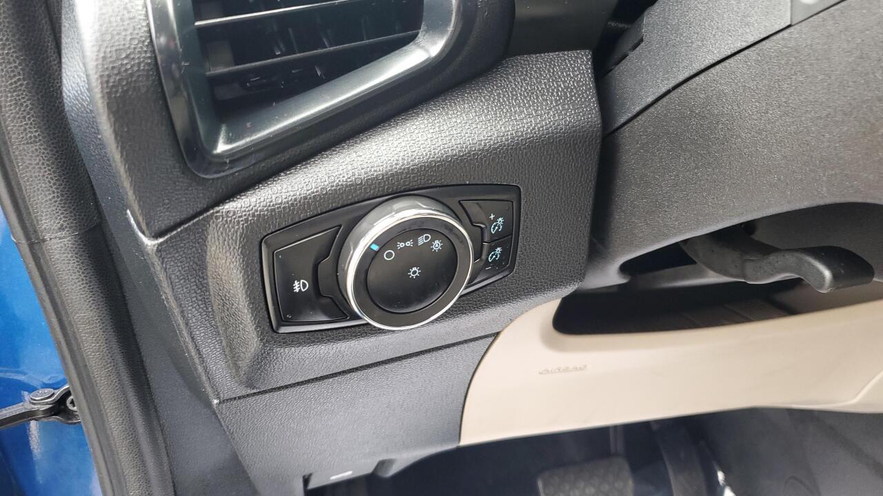 2018 Ford EcoSport Titanium 4dr Crossover 18