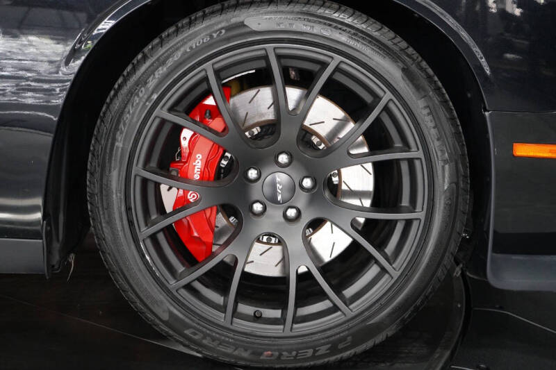 2015 Dodge Challenger SRT Hellcat