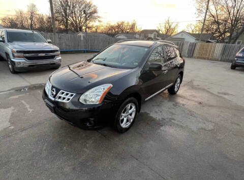 2011 Nissan Rogue for sale at Aztec Motors in Wichita KS