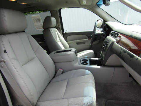 2010 GMC Yukon XL SLT