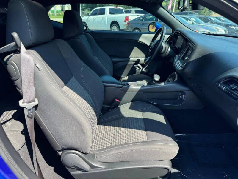2019 Dodge Challenger SXT