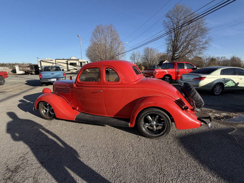 1935 Ford 5 Window  Coupe Coupe
