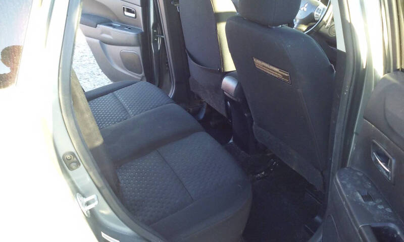 2011 Mitsubishi Outlander Sport SE