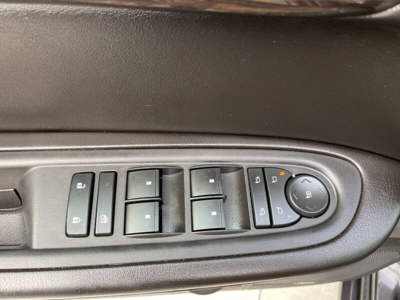 2016 GMC Acadia Denali