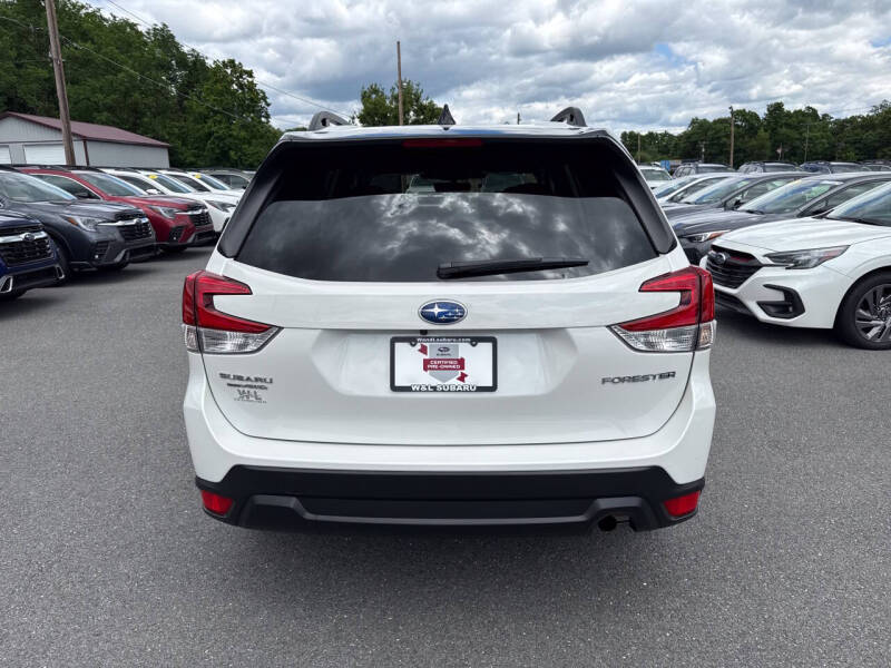 2024 Subaru Forester Premium