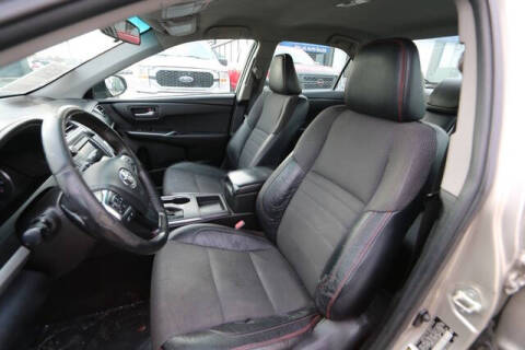 2017 Toyota Camry SE