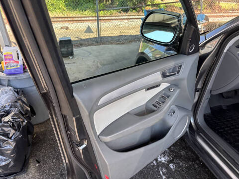 2016 Audi Q5 2.0T quattro Premium Plus