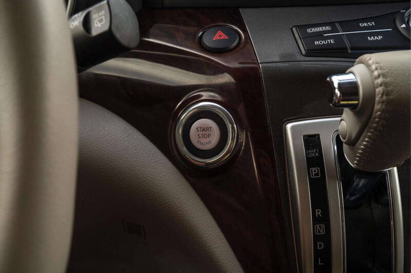 2015 Nissan Quest 3.5 Platinum