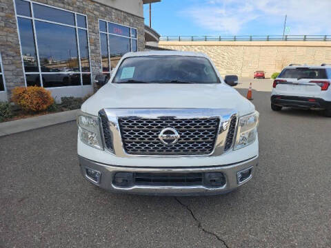2017 Nissan Titan SV