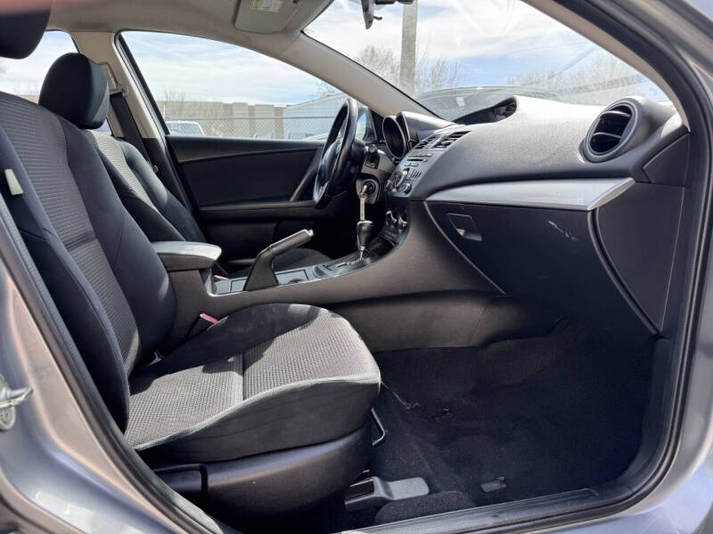 2012 Mazda MAZDA3 i Touring