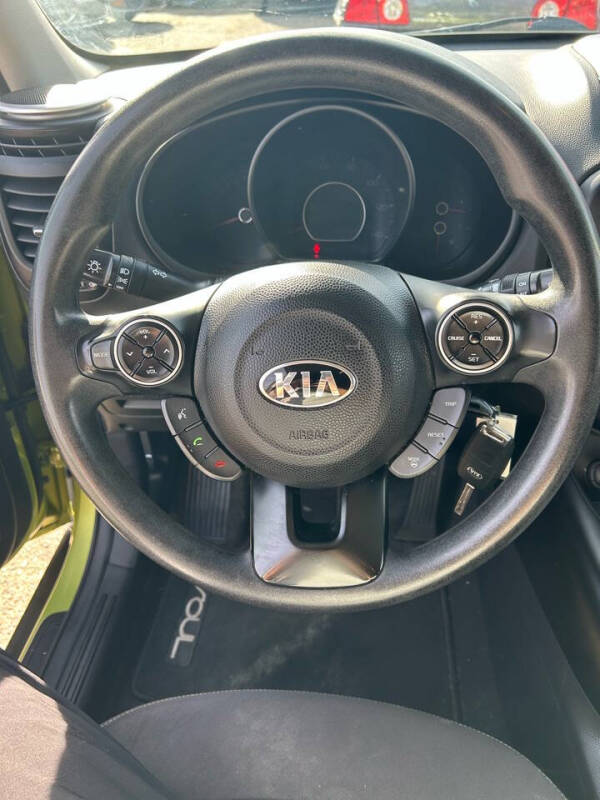 2016 Kia Soul Base photo 15