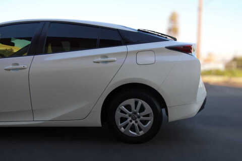2016 Toyota Prius Two